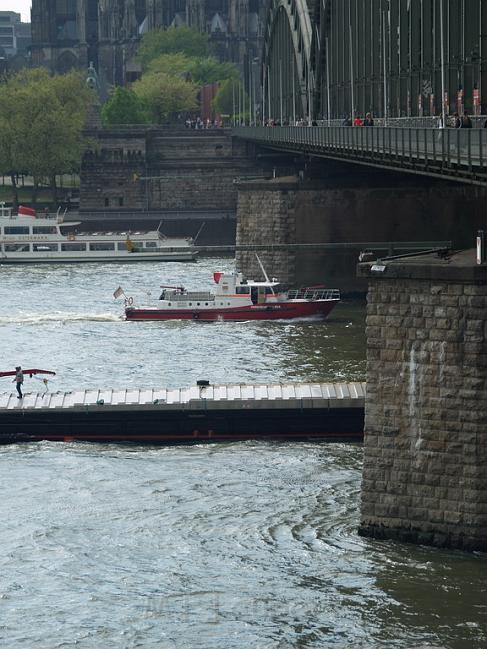 Uebungsfahrt Loeschboot und Ursula P45.JPG